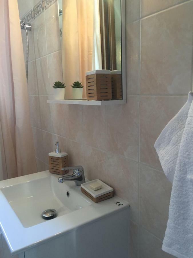 Vanilla'S Deluxe Apartment Perea Salonica Peraia  Bagian luar foto