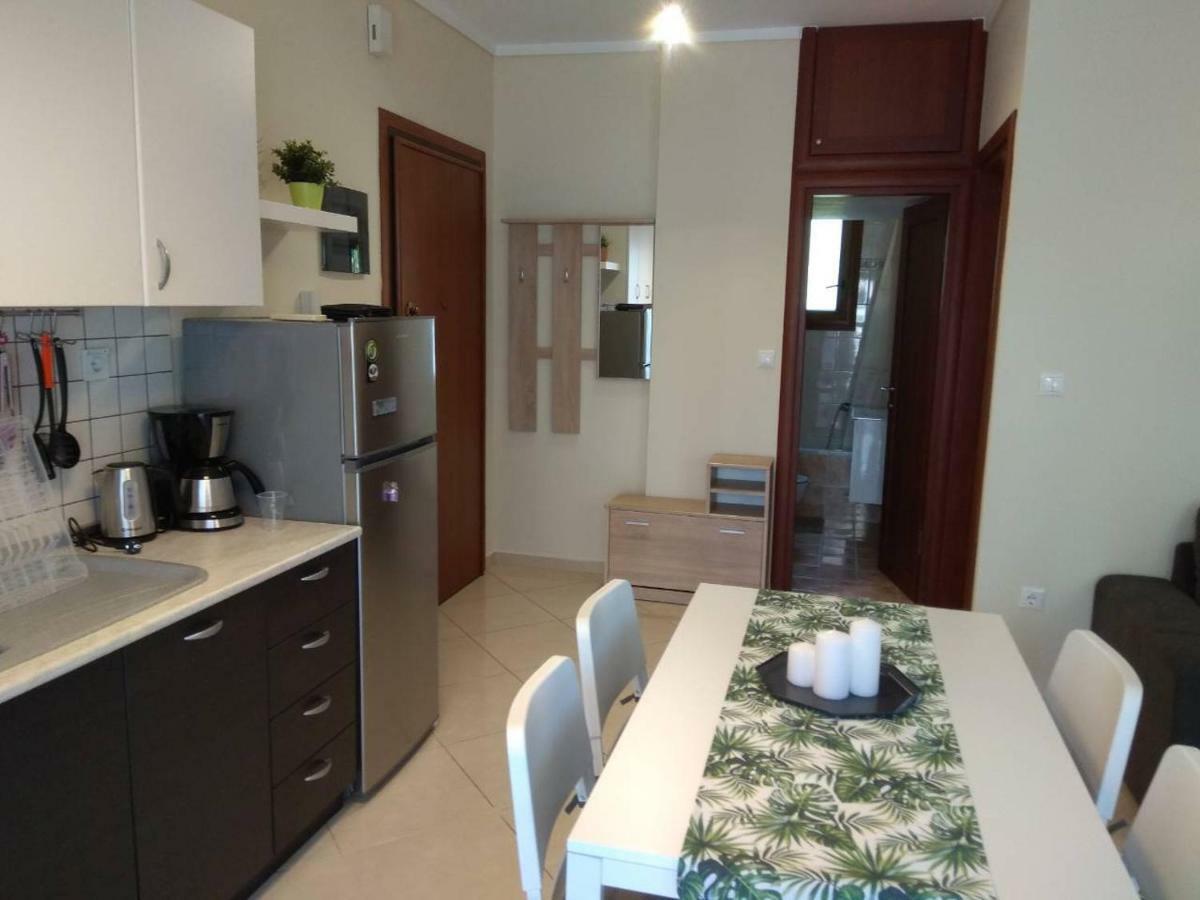 Vanilla'S Deluxe Apartment Perea Salonica Peraia  Bagian luar foto